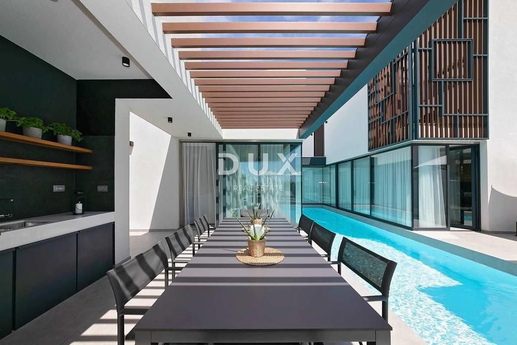 ISTRIA, PARENZO - Villa di design con piscina e vista mare