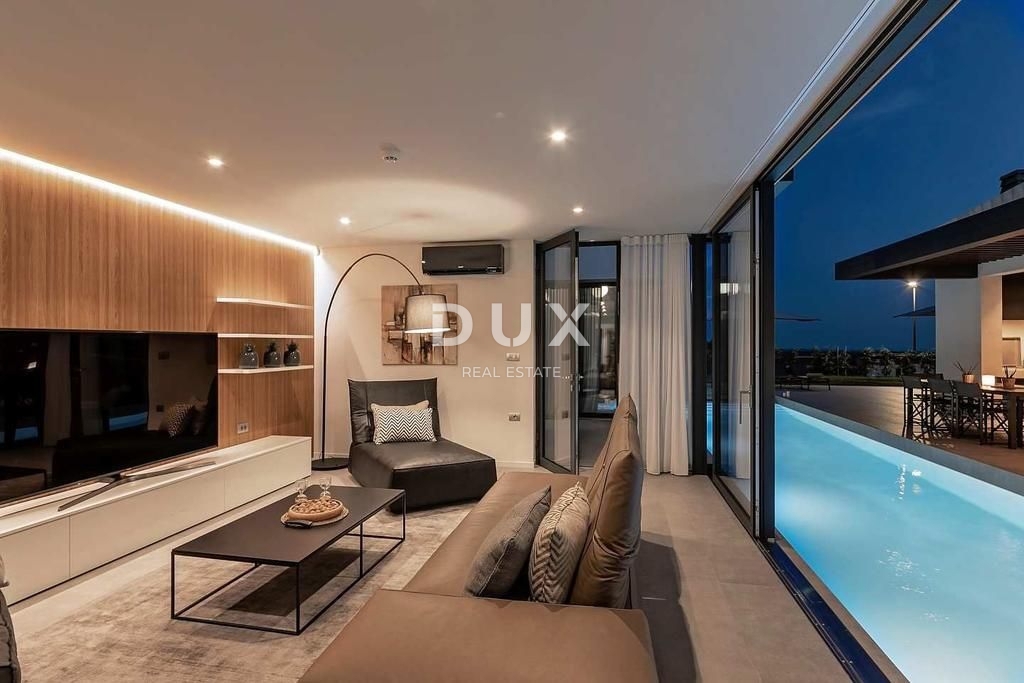 ISTRIA, PARENZO - Villa di design con piscina e vista mare