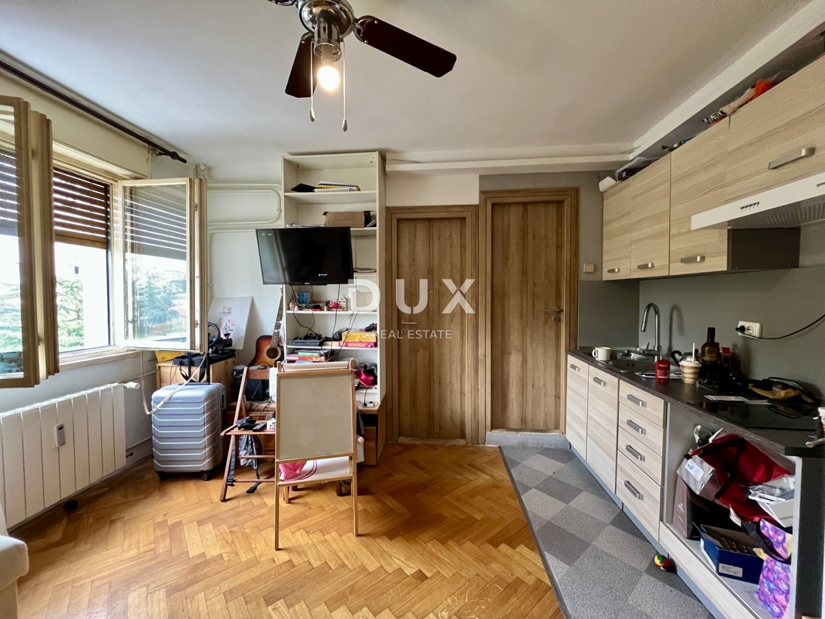 RIJEKA, GORNJA VEŽICA - 68m2, vista mare, da ristrutturare