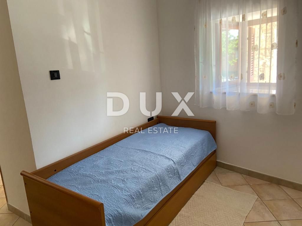 ISOLA DI KRK, MALINSKA - Casa in prima fila sul mare