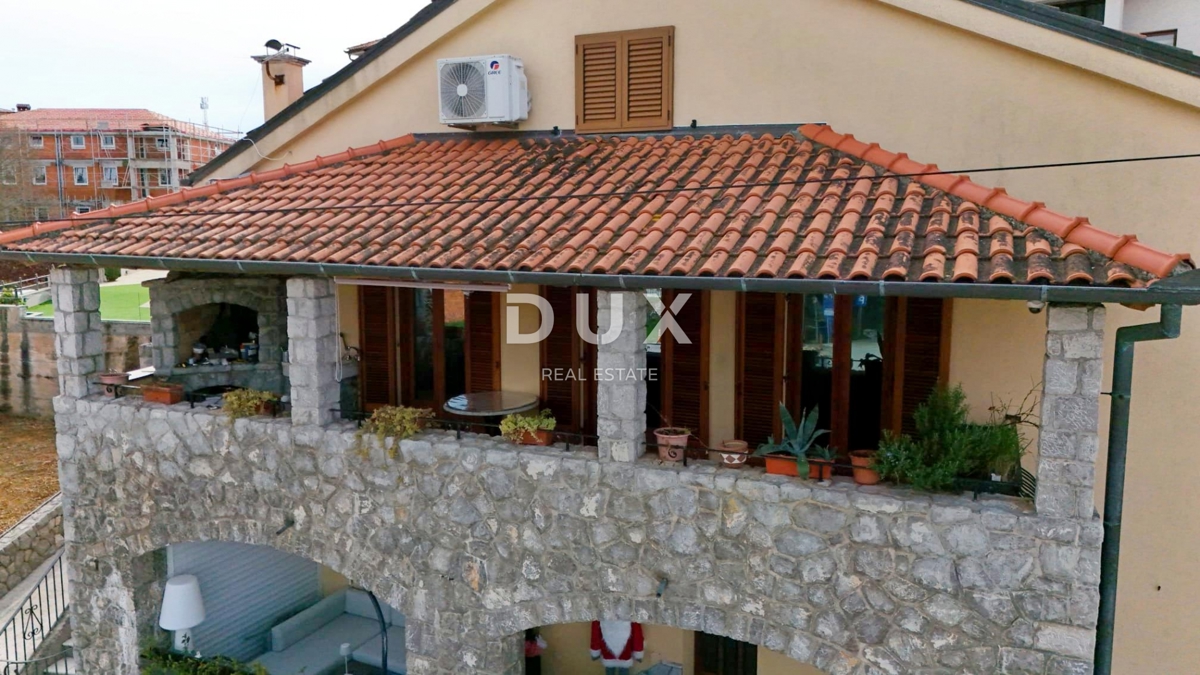 ISOLA DI KRK, MALINSKA - Casa in prima fila sul mare