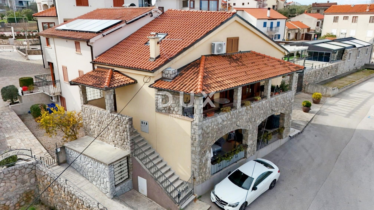 ISOLA DI KRK, MALINSKA - Casa in prima fila sul mare