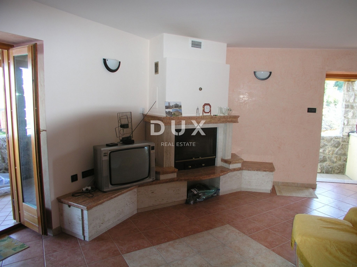 ISOLA DI KRK, MALINSKA - Casa in prima fila sul mare