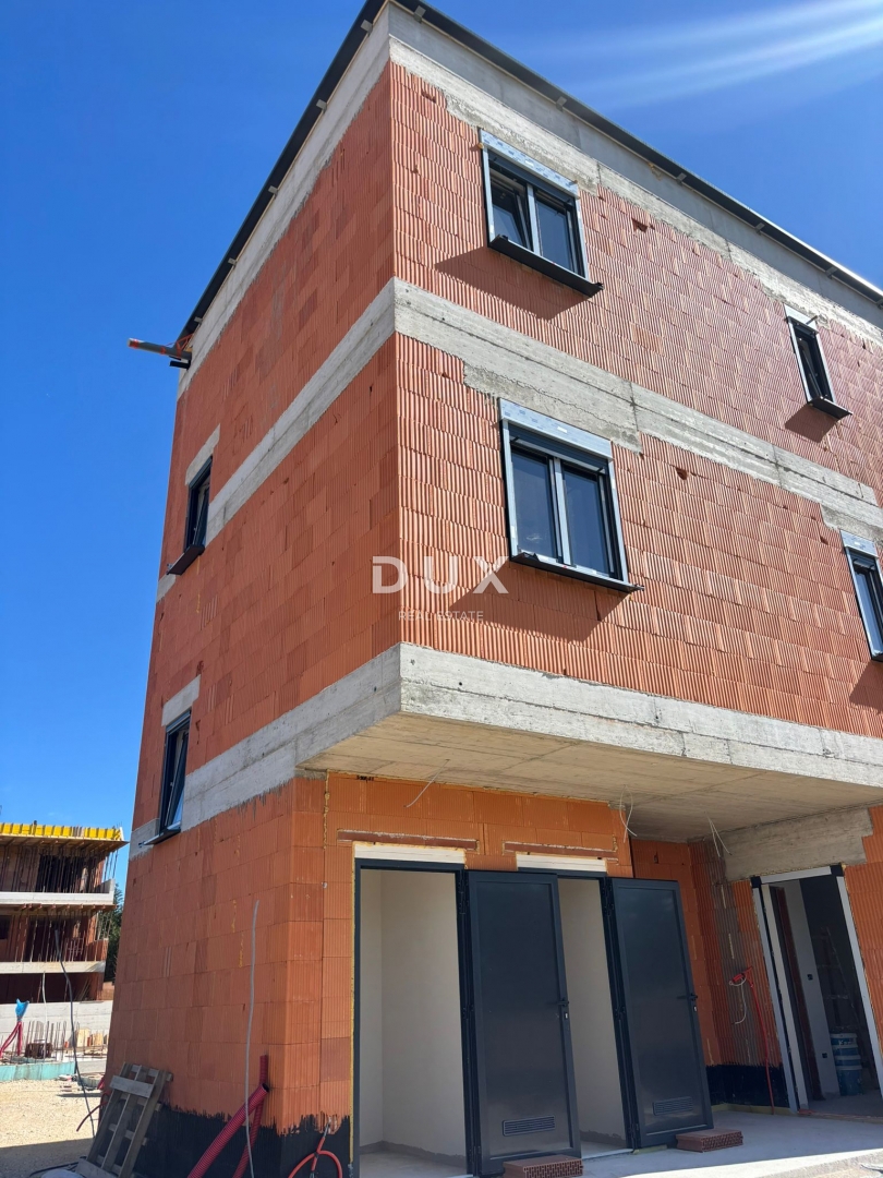 ISTRIA, POLA - Appartamento con due camere da letto e terrazza vicino al centro! NUOVO EDIFICIO!