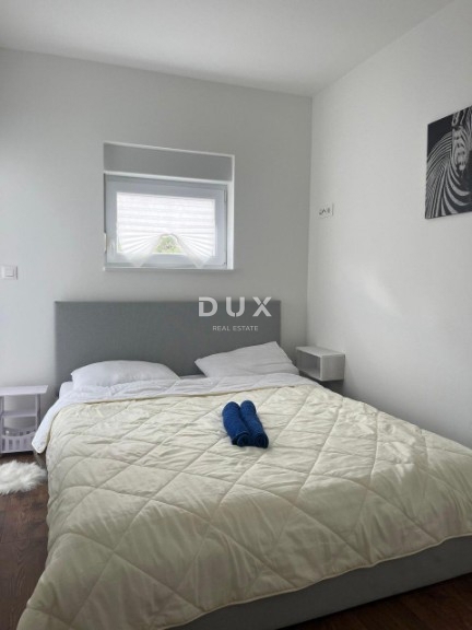 BIOGRAD NA MORU - appartamento al piano terra con garage