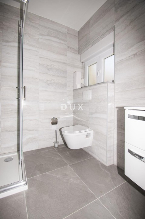 BIOGRAD NA MORU - appartamento al piano terra con garage