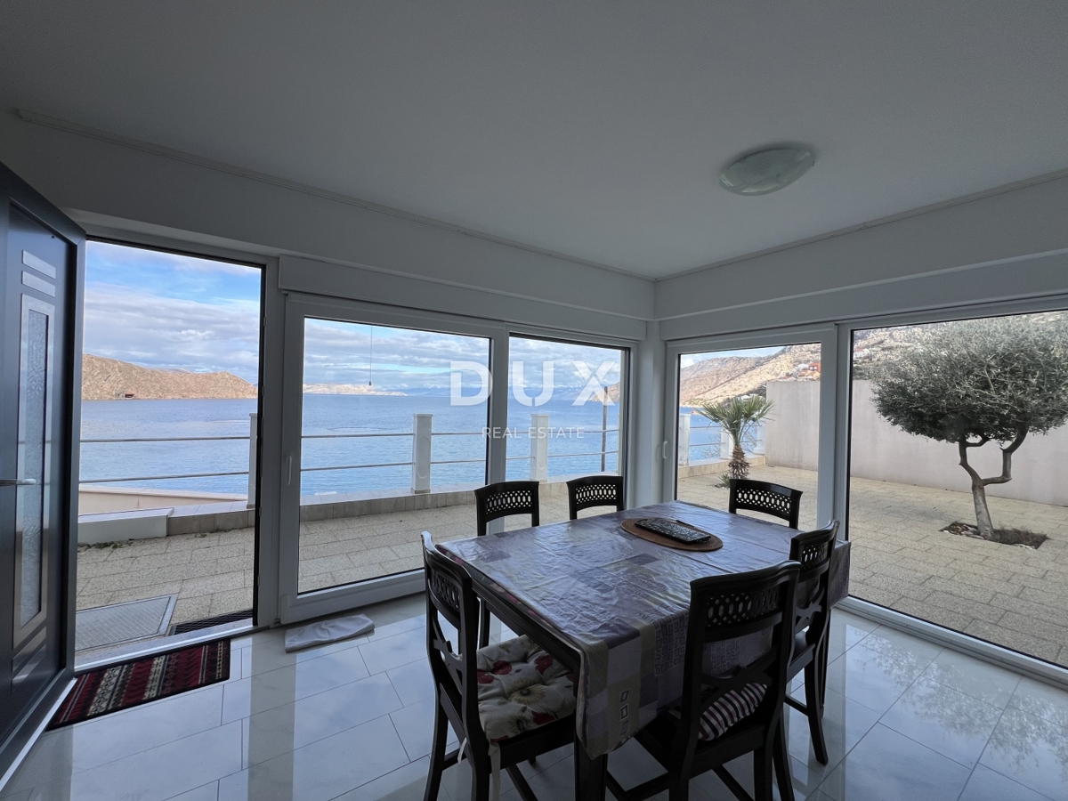 SENJ E DINTORNI – villa ristrutturata, prima fila sul mare