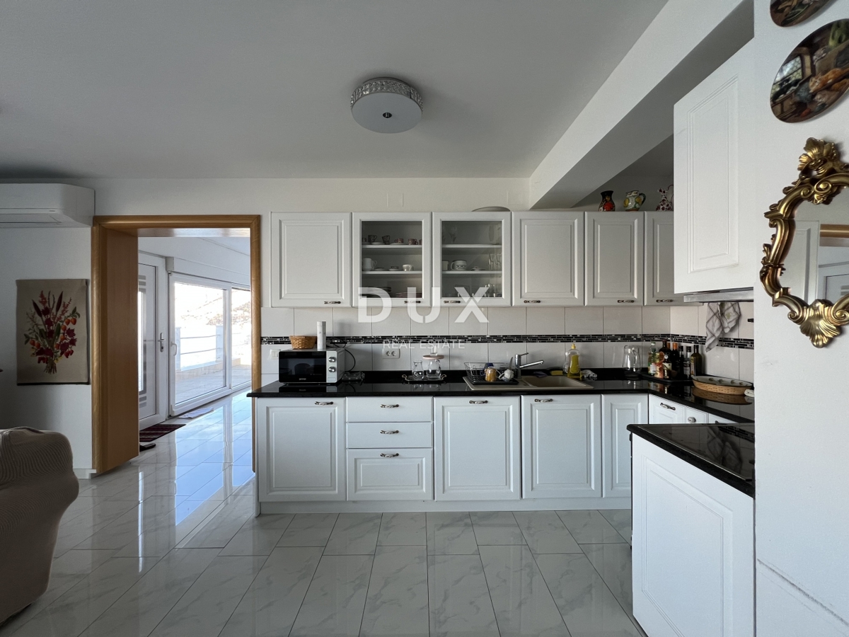 SENJ E DINTORNI – villa ristrutturata, prima fila sul mare