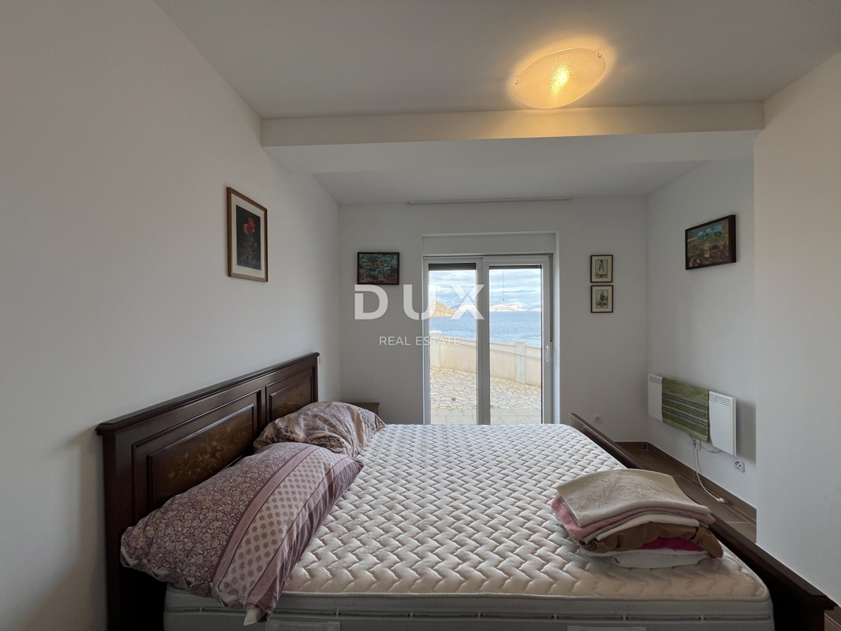 SENJ E DINTORNI – villa ristrutturata, prima fila sul mare