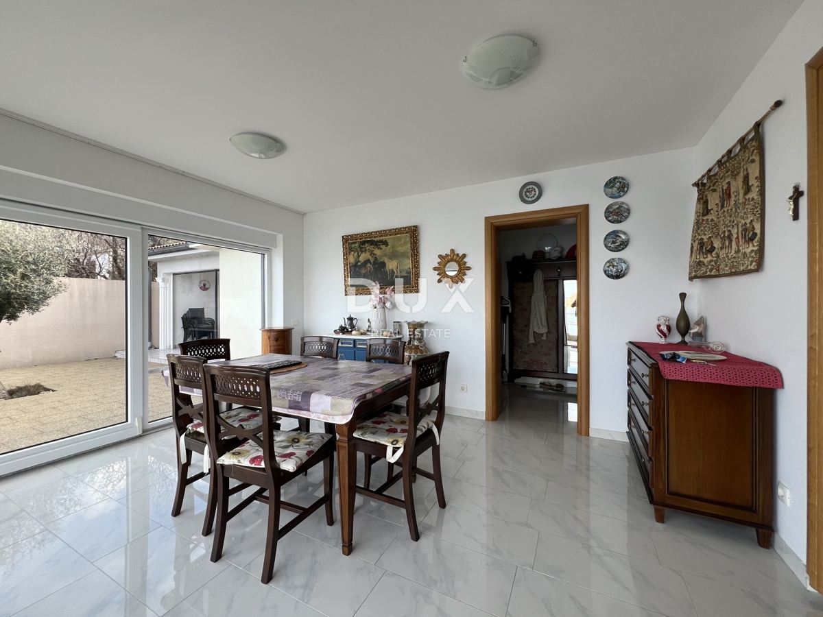 SENJ E DINTORNI – villa ristrutturata, prima fila sul mare