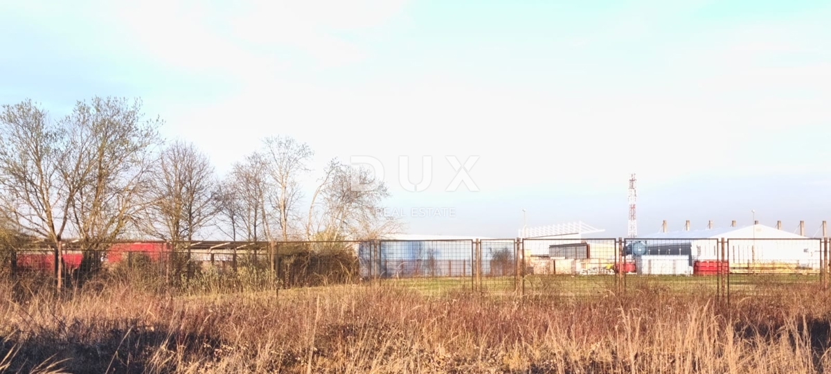 STUPNIK - ZONA COMMERCIALE, TERRENO EDIFICABILE - GRANDE OPPORTUNITÀ, ELEVATO POTENZIALE DI COSTRUZIONE