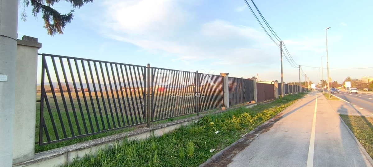 STUPNIK - ZONA COMMERCIALE, TERRENO EDIFICABILE - GRANDE OPPORTUNITÀ, ELEVATO POTENZIALE DI COSTRUZIONE