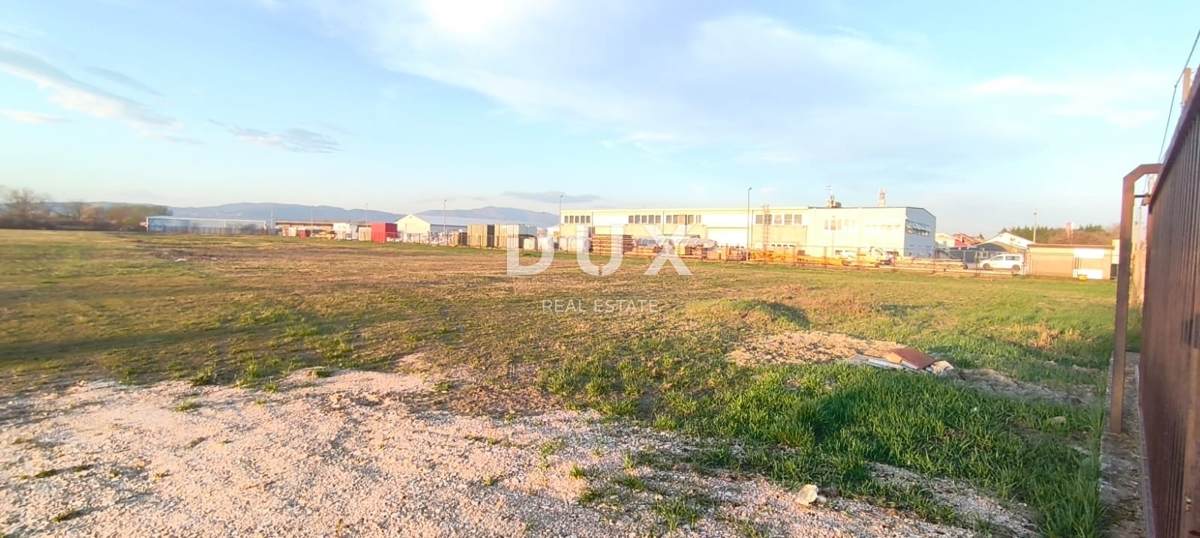 STUPNIK - ZONA COMMERCIALE, TERRENO EDIFICABILE - GRANDE OPPORTUNITÀ, ELEVATO POTENZIALE DI COSTRUZIONE