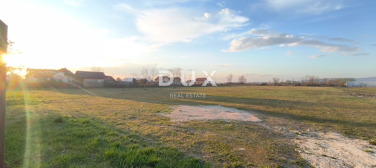 STUPNIK - ZONA COMMERCIALE, TERRENO EDIFICABILE - GRANDE OPPORTUNITÀ, ELEVATO POTENZIALE DI COSTRUZIONE