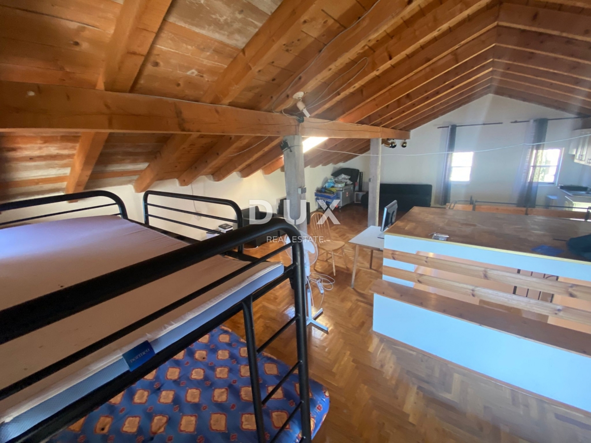 OPATIJA, BREGI - casa indipendente 400 m2 + giardino 826 m2 + 3 garage con vista mare! OCCASIONE!