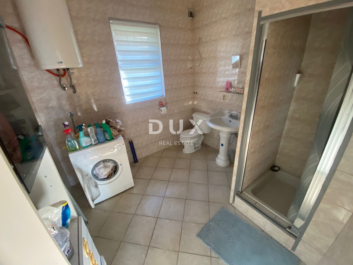 OPATIJA, BREGI - casa indipendente 400 m2 + giardino 826 m2 + 3 garage con vista mare! OCCASIONE!