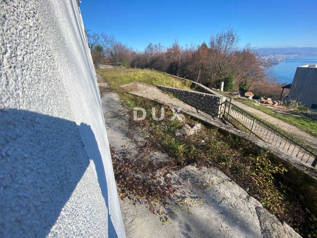 OPATIJA, BREGI - casa indipendente 400 m2 + giardino 826 m2 + 3 garage con vista mare! OCCASIONE!
