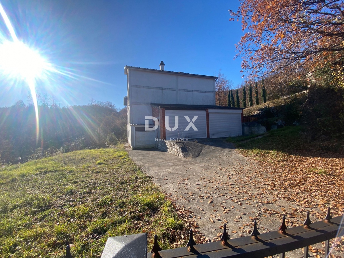 OPATIJA, BREGI - casa indipendente 400 m2 + giardino 826 m2 + 3 garage con vista mare! OCCASIONE!