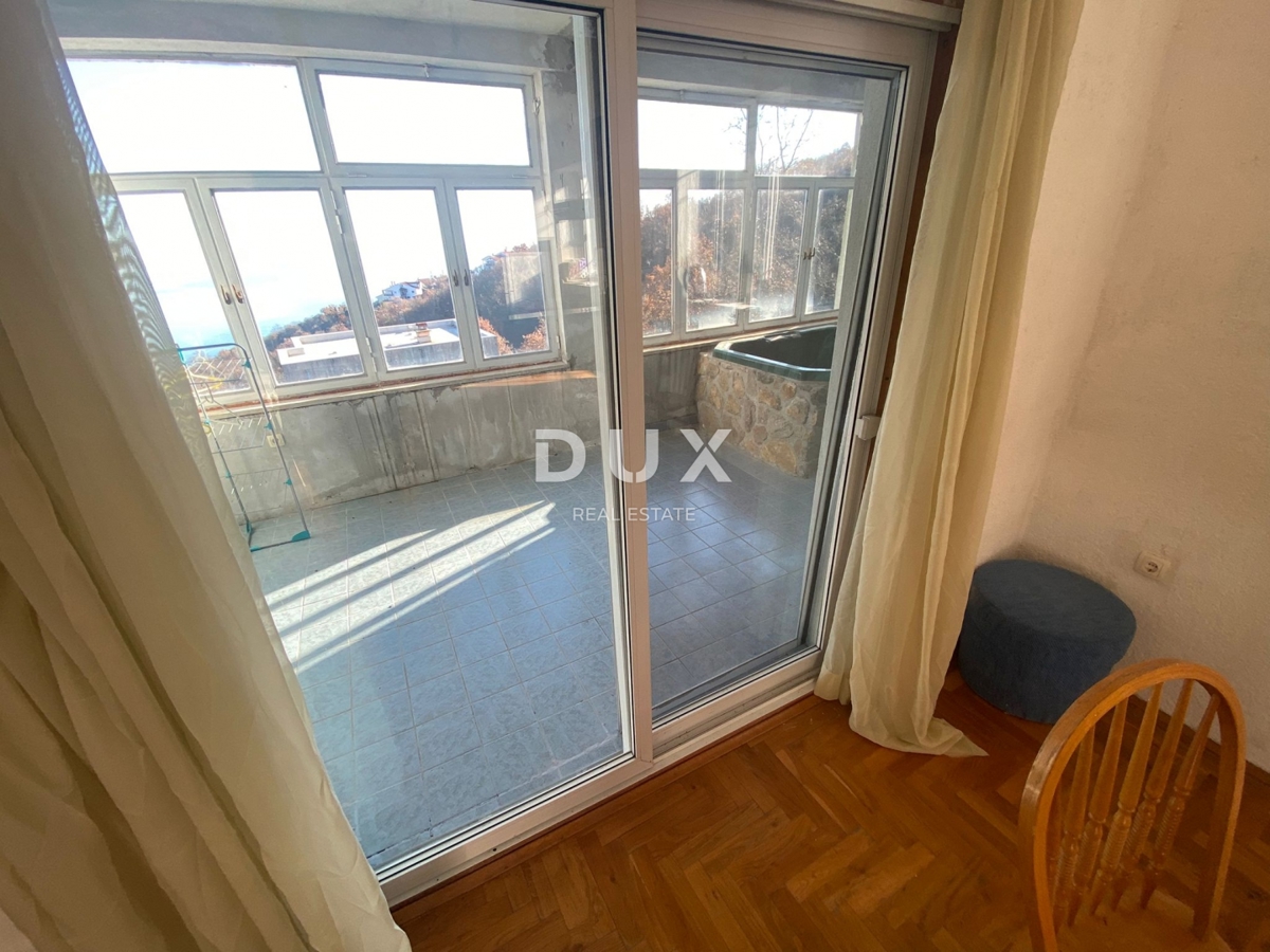 OPATIJA, BREGI - casa indipendente 400 m2 + giardino 826 m2 + 3 garage con vista mare! OCCASIONE!