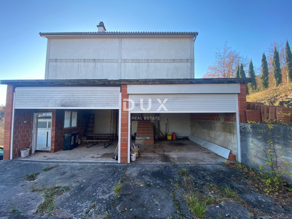 OPATIJA, BREGI - casa indipendente 400 m2 + giardino 826 m2 + 3 garage con vista mare! OCCASIONE!