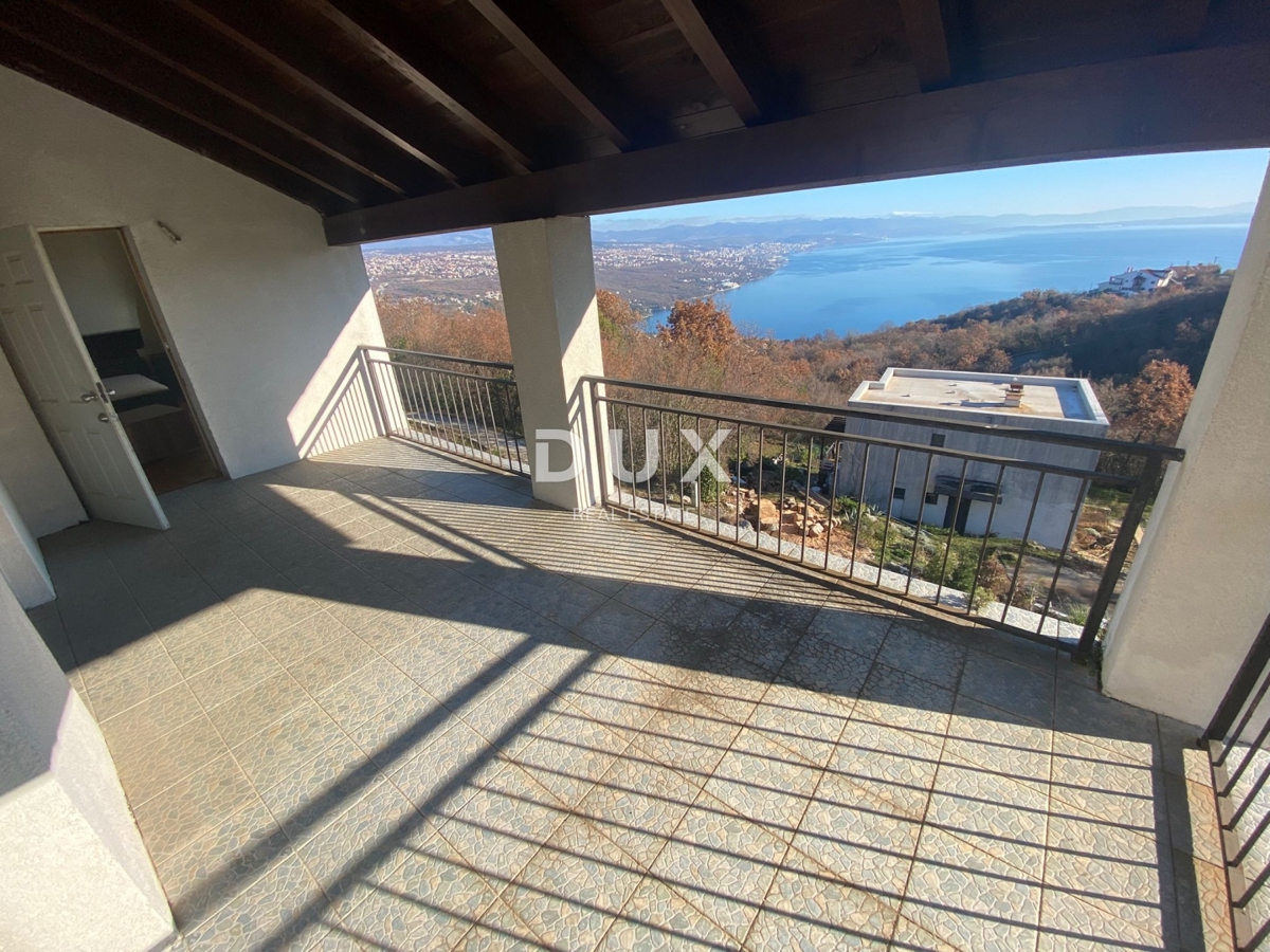 OPATIJA, BREGI - casa indipendente 400 m2 + giardino 826 m2 + 3 garage con vista mare! OCCASIONE!