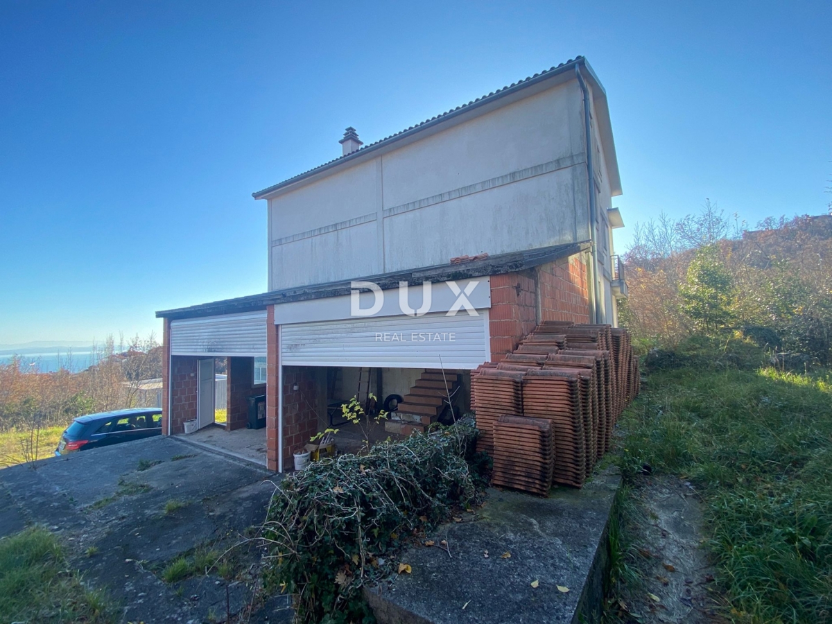 OPATIJA, BREGI - casa indipendente 400 m2 + giardino 826 m2 + 3 garage con vista mare! OCCASIONE!