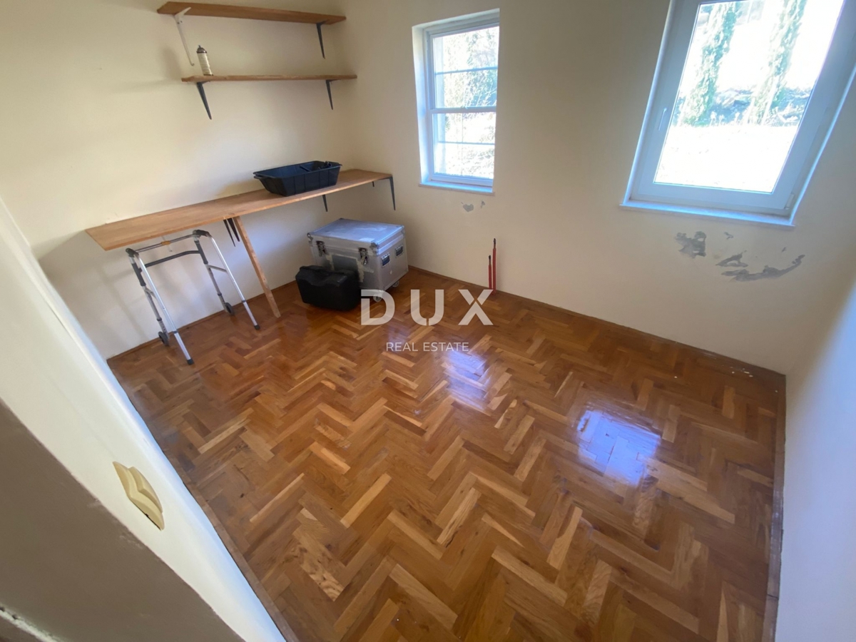 OPATIJA, BREGI - casa indipendente 400 m2 + giardino 826 m2 + 3 garage con vista mare! OCCASIONE!