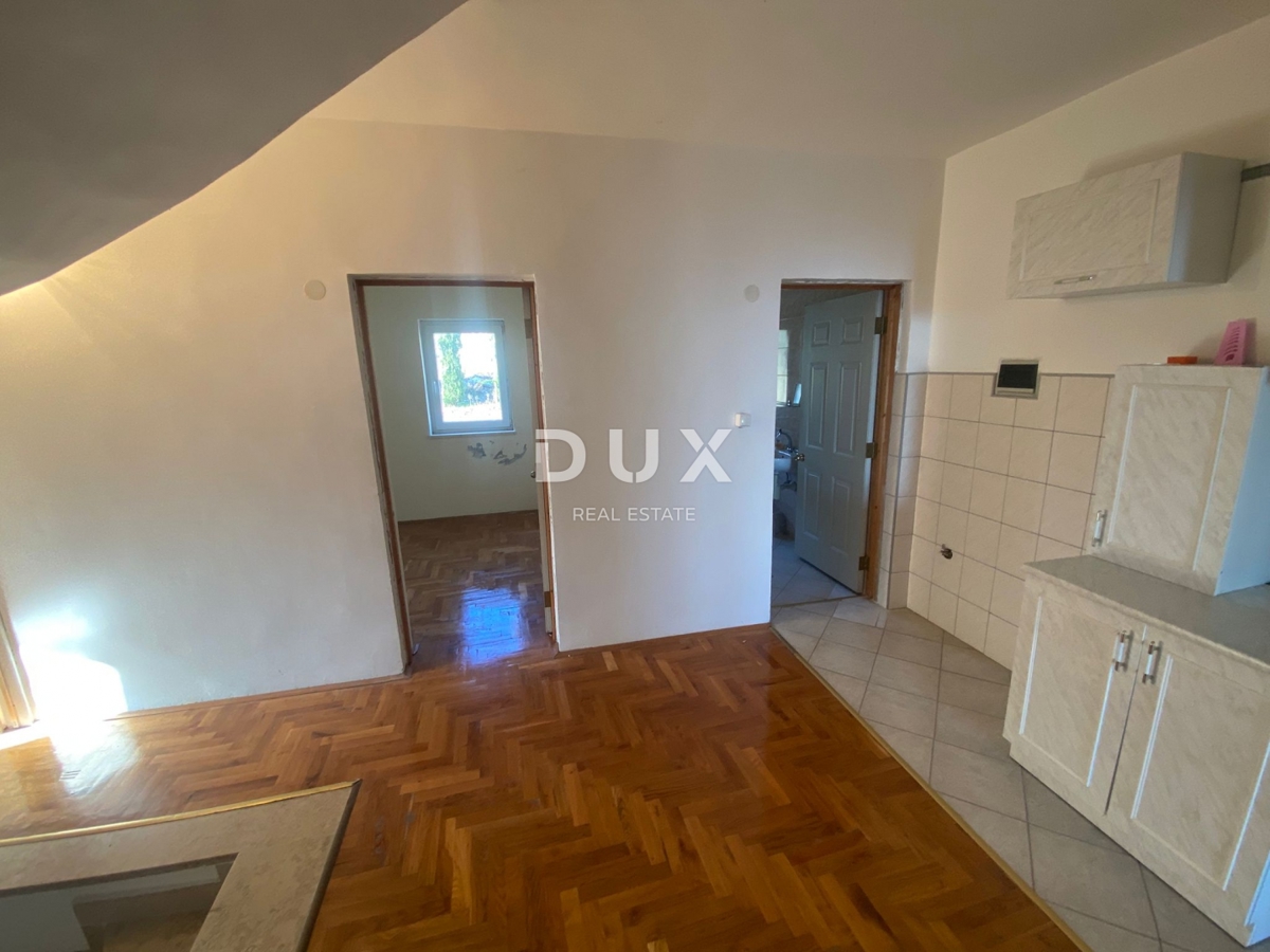 OPATIJA, BREGI - casa indipendente 400 m2 + giardino 826 m2 + 3 garage con vista mare! OCCASIONE!