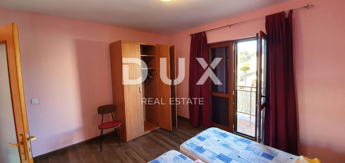 ISTRIA, POREČ - Palazzo condominiale con 5 unità abitative