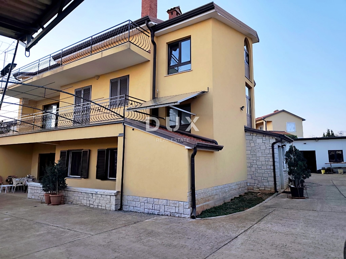 ISTRIA, POREČ - Palazzo condominiale con 5 unità abitative