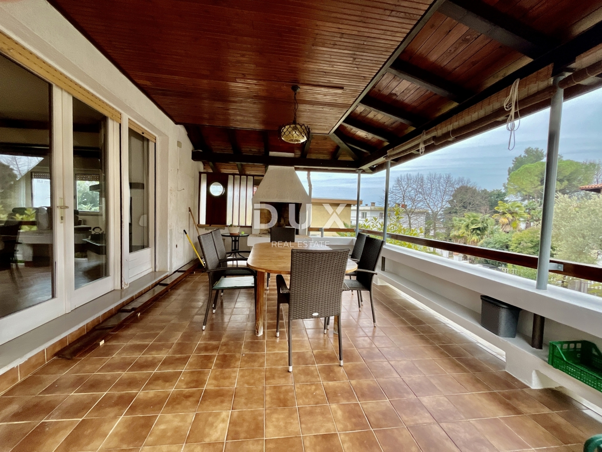 OPATIJA, LOVRAN - Casa indipendente a 50 m dal centro, a 150 m dal mare