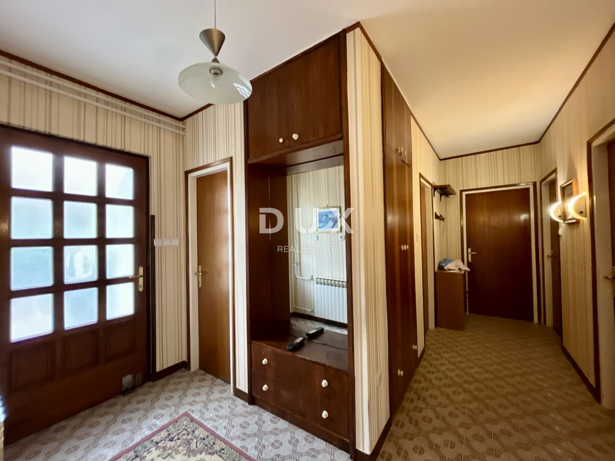 OPATIJA, LOVRAN - Casa indipendente a 50 m dal centro, a 150 m dal mare