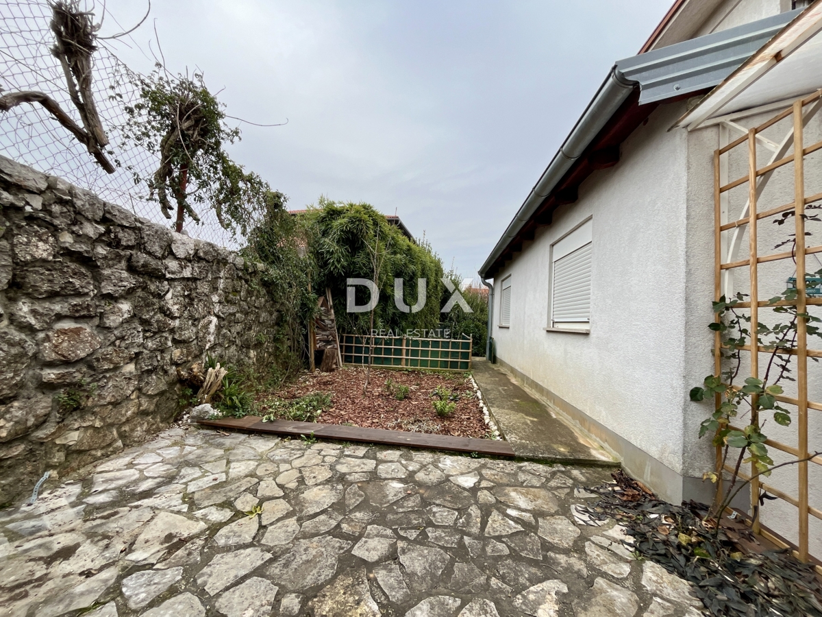 OPATIJA, LOVRAN - Casa indipendente a 50 m dal centro, a 150 m dal mare