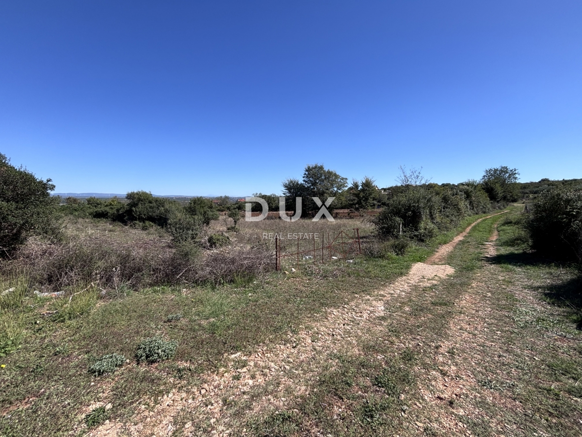 BIOGRAD, RAŠTANE - Terreno edificabile 1334 m2