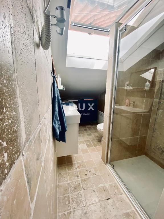 ISTRIA, NOVIGRAD – Appartamento nel centro storico