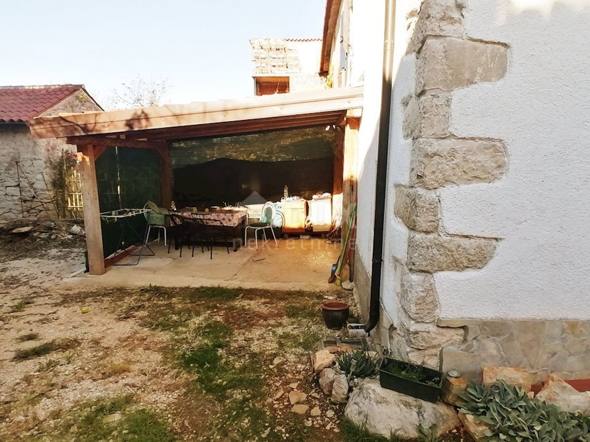 ISTRIA, UMAG - Casa in pietra ultima di fila vicino al mare