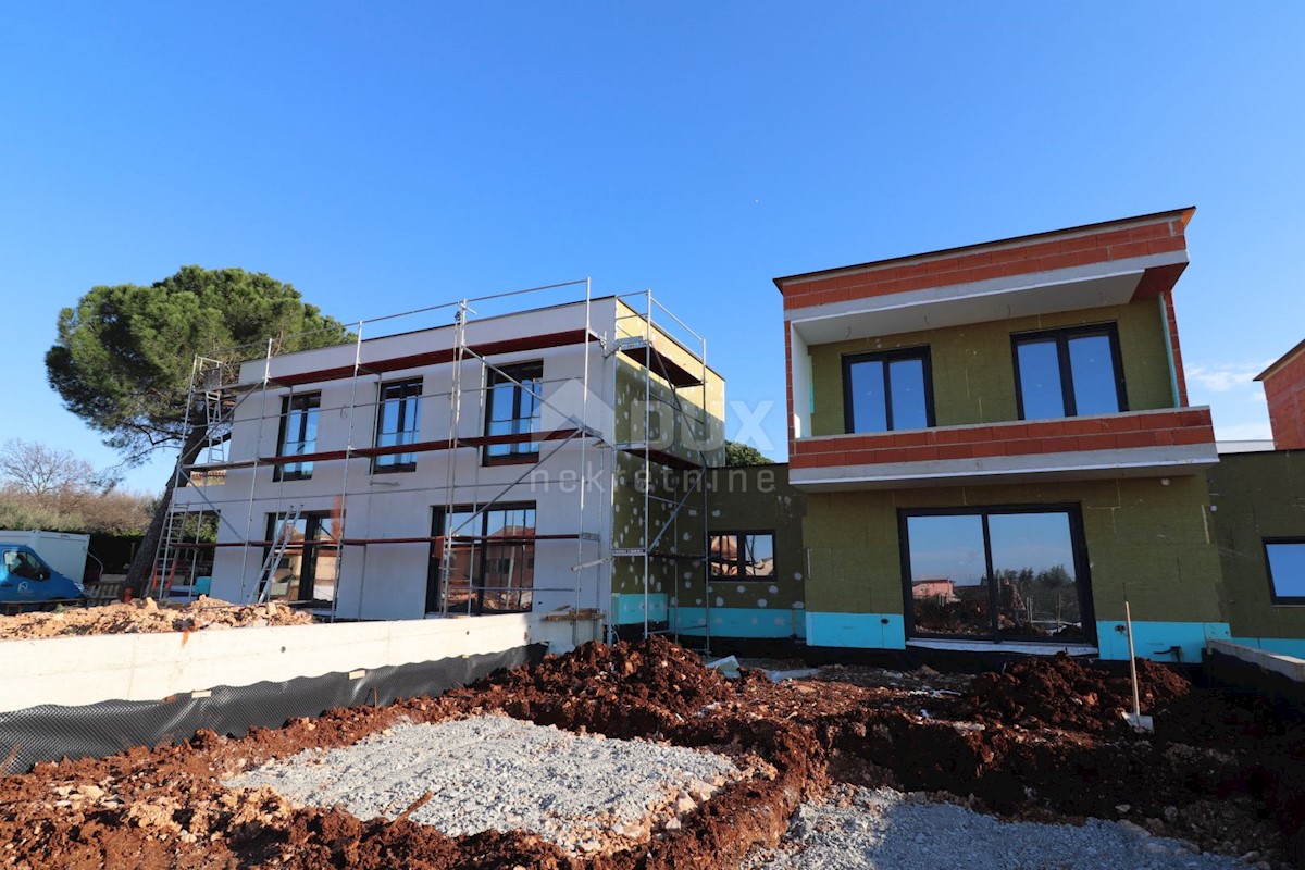 ISTRIA, POREČ - Villa di lusso con giardino e vista mare