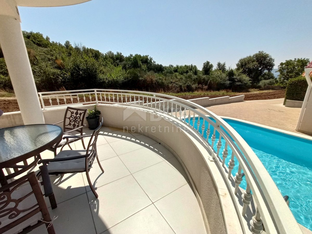 ZADAR, KOŽINO - Villa con cinque appartamenti e piscina all'aperto