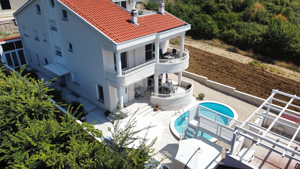 ZADAR, KOŽINO - Villa con cinque appartamenti e piscina all'aperto