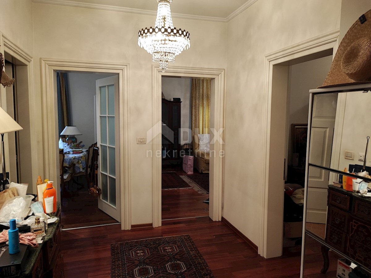 OPATIJA, CENTRO - Appartamento 2 camere + soggiorno al primo piano