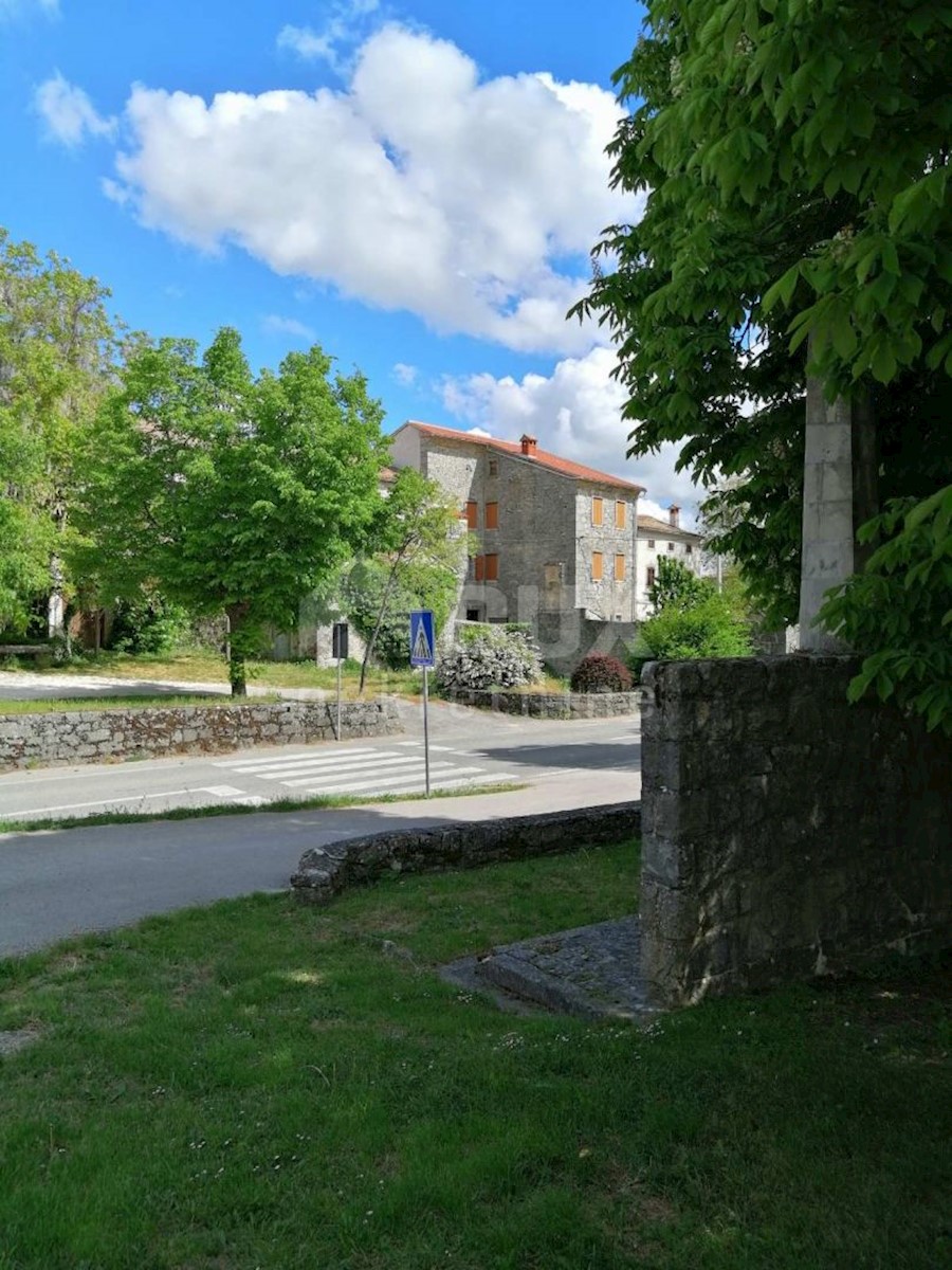 ISTRIA, GRAČIŠĆE - Casa nel centro del paese