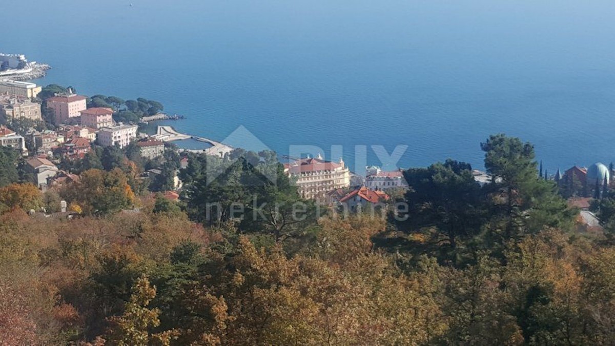 OPATIJA - terreno edificabile 10184m² per una casa bifamiliare / villa / edificio residenziale - appartamenti