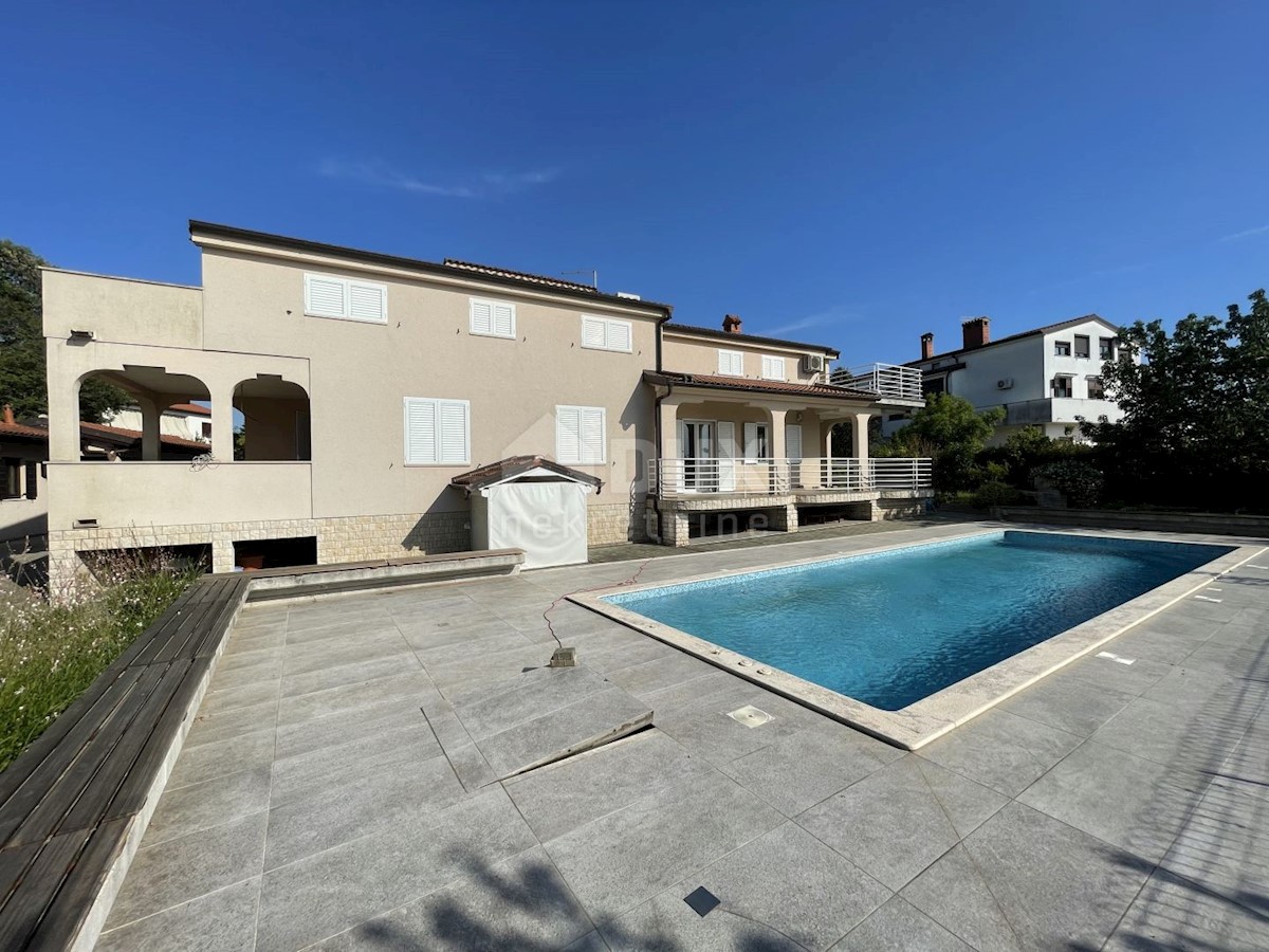 ISTRIA, VILLAGGIO DI ROVIGNO - Bella casa con vista sul mare aperto