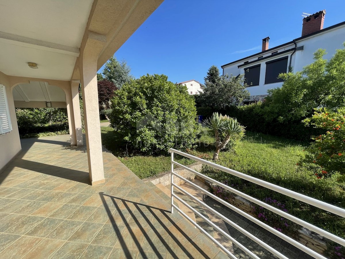 ISTRIA, VILLAGGIO DI ROVIGNO - Bella casa con vista sul mare aperto