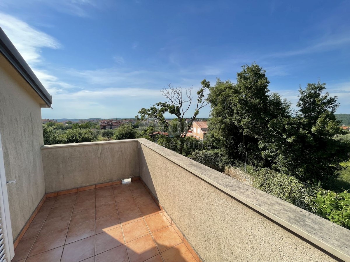 ISTRIA, VILLAGGIO DI ROVIGNO - Bella casa con vista sul mare aperto