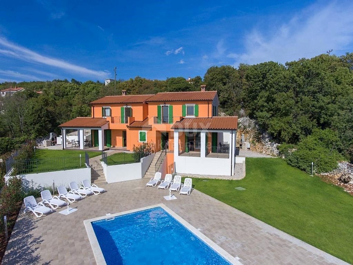 ISTRIA, RABAC - Villa in posizione ambita