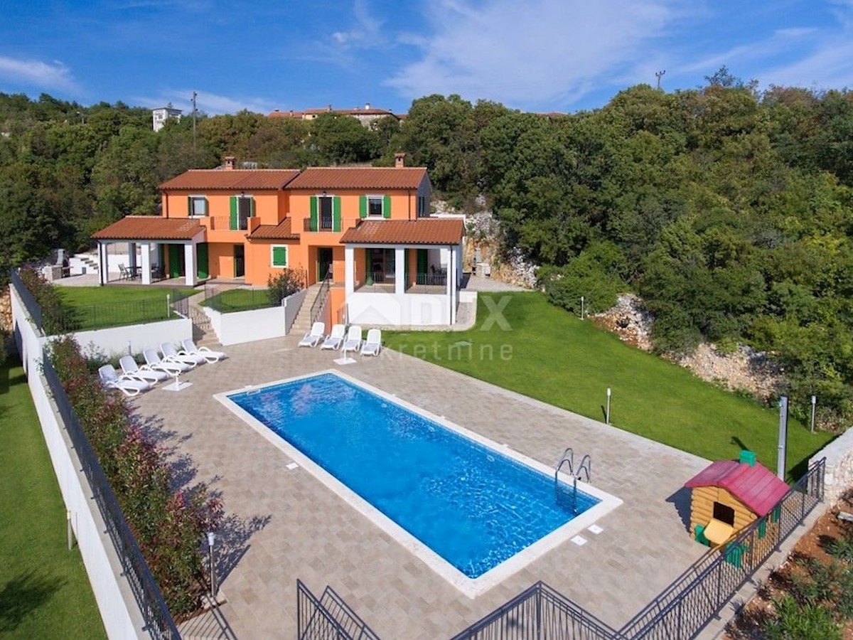 ISTRIA, RABAC - Villa in posizione ambita