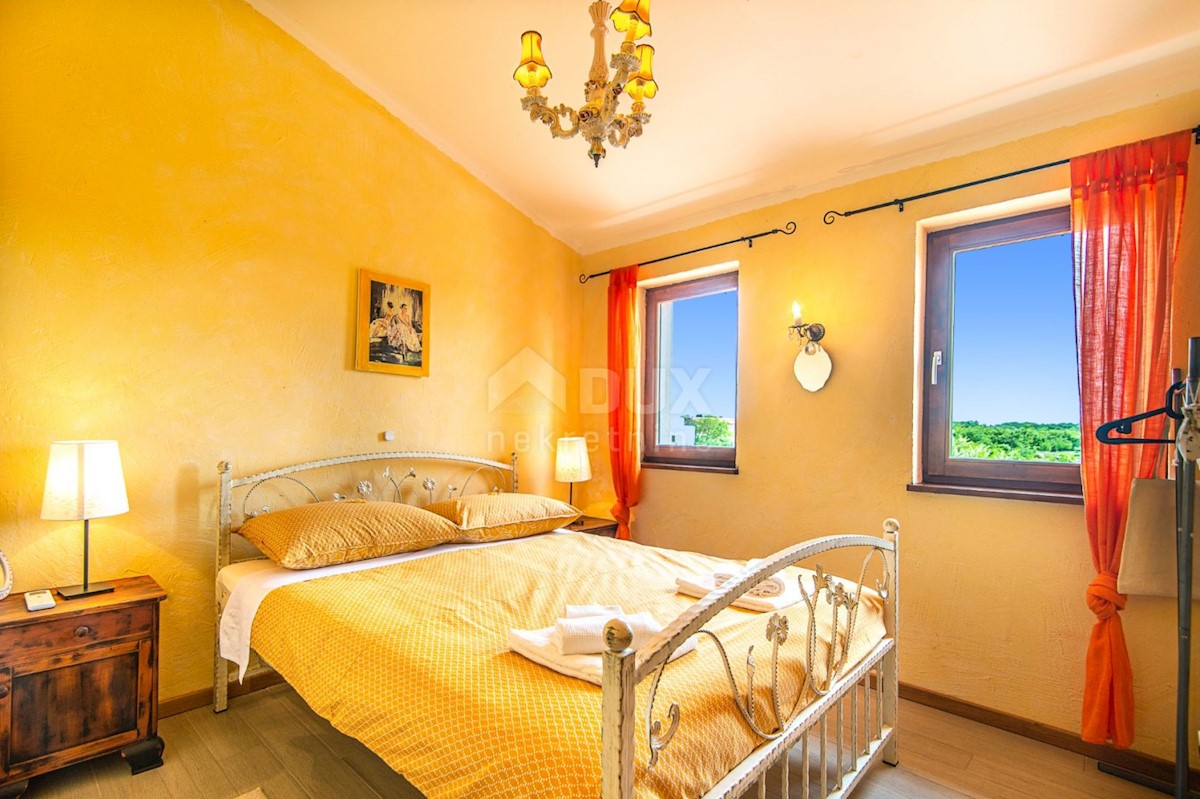 ISTRIA, SVETVINČENT - Villa rustica in un villaggio tranquillo