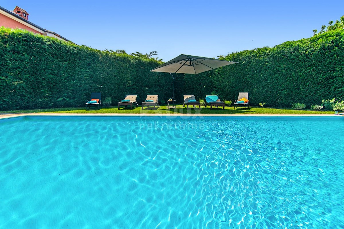 ISTRIA, SVETVINČENT - Villa rustica in un villaggio tranquillo