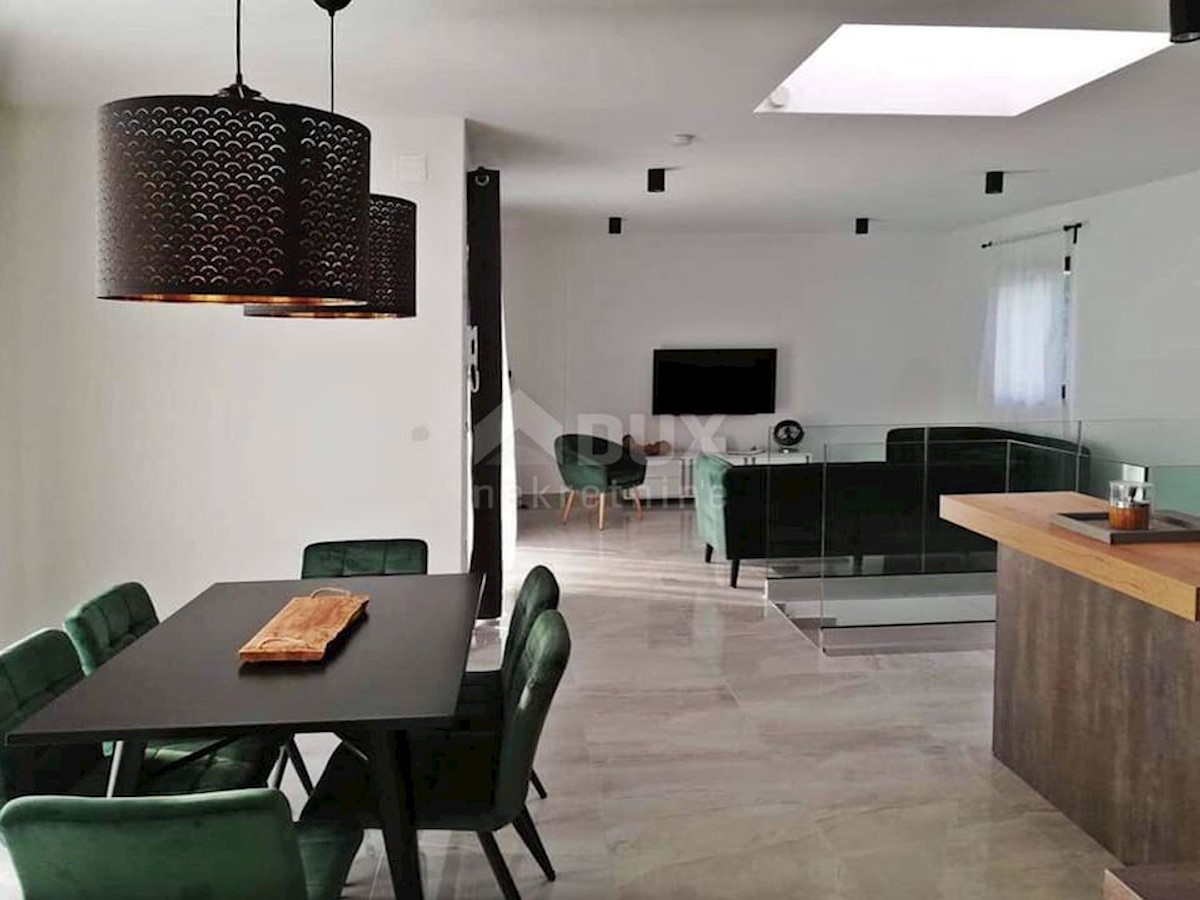 Casa Rabac, Labin, 458m2